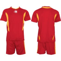 Екип за футбол, волейбол и хандбал - червено и жълто